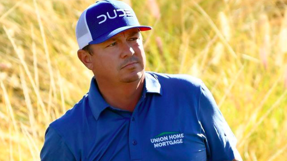 Jason Dufner made mistake at the QBE Shootout we can all relate too!